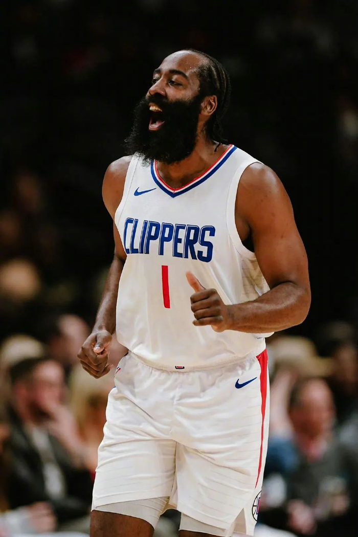 罗马诺：皇马退出科纳特争夺战，利物浦不会无限期等球员决定（罗马诺：皇马已退出科纳特竞逐，利物浦不再无限期等待球员决定）