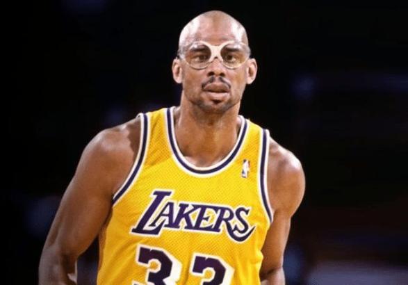 德凯特拉雷：切尔西实力很强，我们必须发挥最佳水平才能取胜（德凯特拉雷：对阵强大的切尔西，唯有打出最佳表现才能赢）