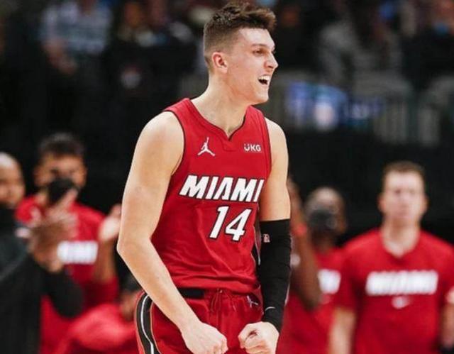 德转列球员制造进球排行榜：凯恩进入前十（德转发布球员参与进球榜：凯恩跻身前十）