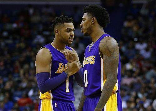 阿斯：皇马决定将圣地亚哥-伯纳乌球场简化命名为伯纳乌球场（阿斯：皇马决定将圣地亚哥-伯纳乌简化为伯纳乌球场）